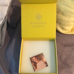 Medium Size Kendra Scott Box